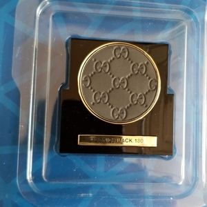 Gucci black eyeshadow